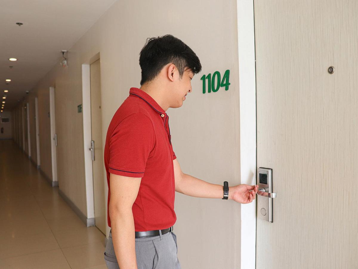 Go Hotels Manila Airport Road Paranaque City Екстер'єр фото
