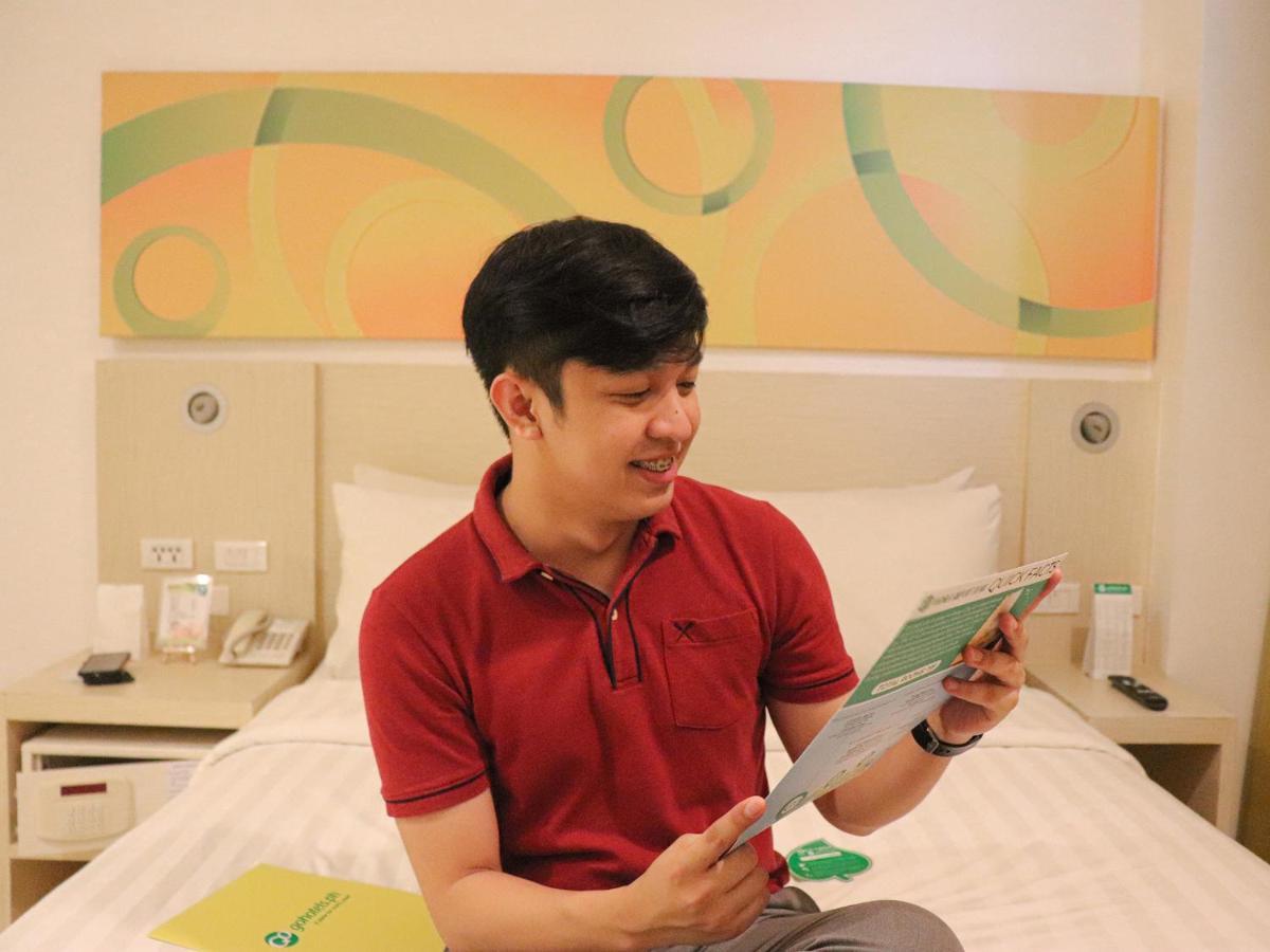 Go Hotels Manila Airport Road Paranaque City Екстер'єр фото