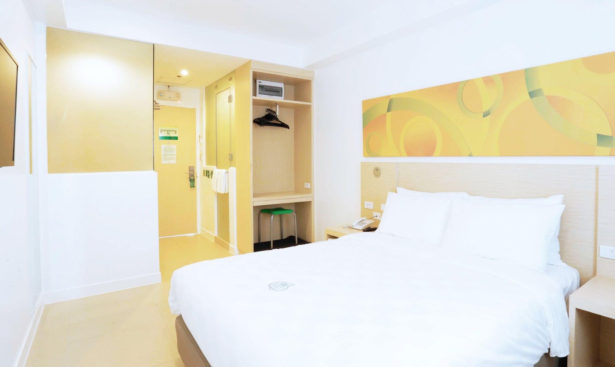 Go Hotels Manila Airport Road Paranaque City Екстер'єр фото