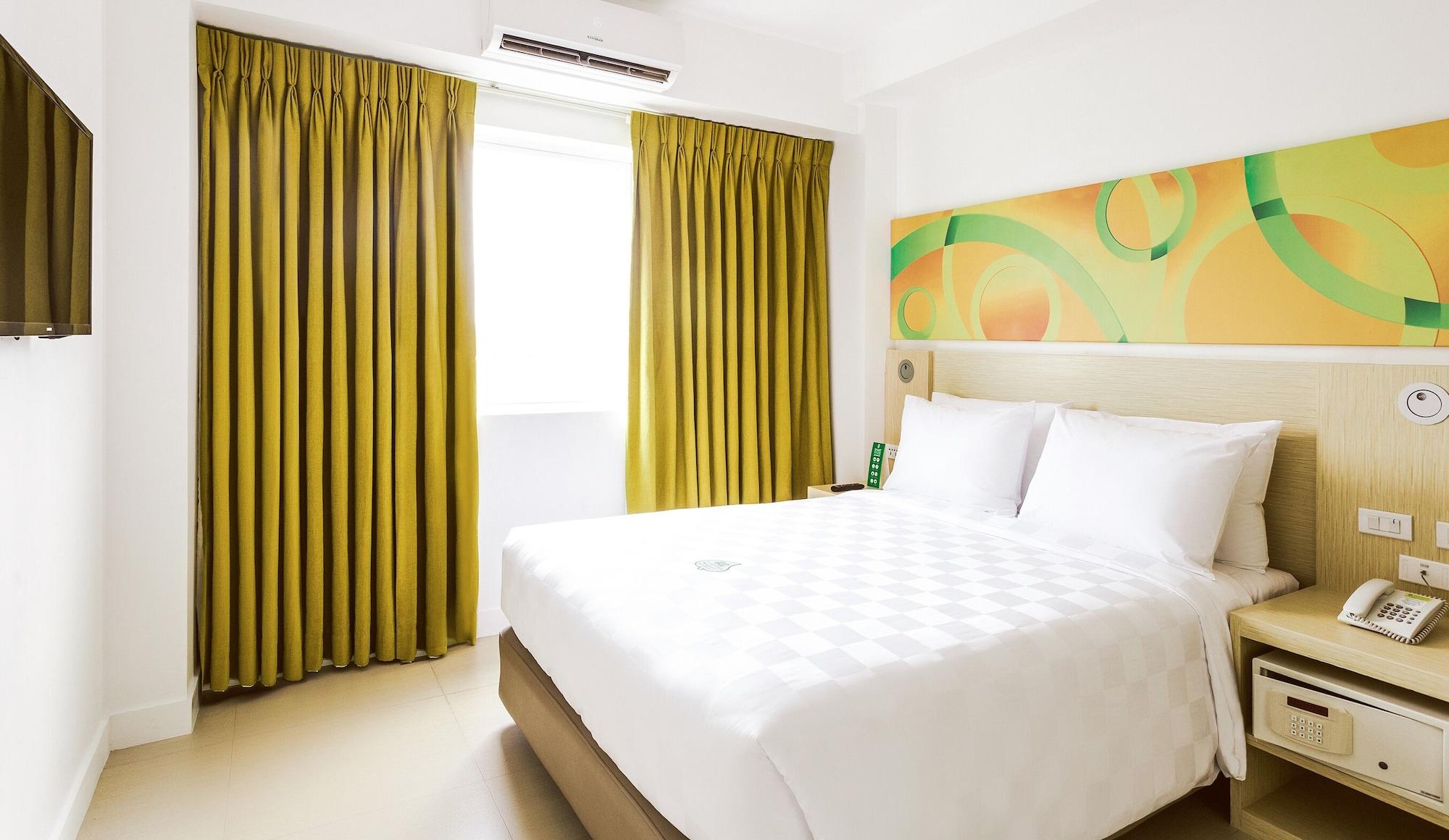 Go Hotels Manila Airport Road Paranaque City Екстер'єр фото