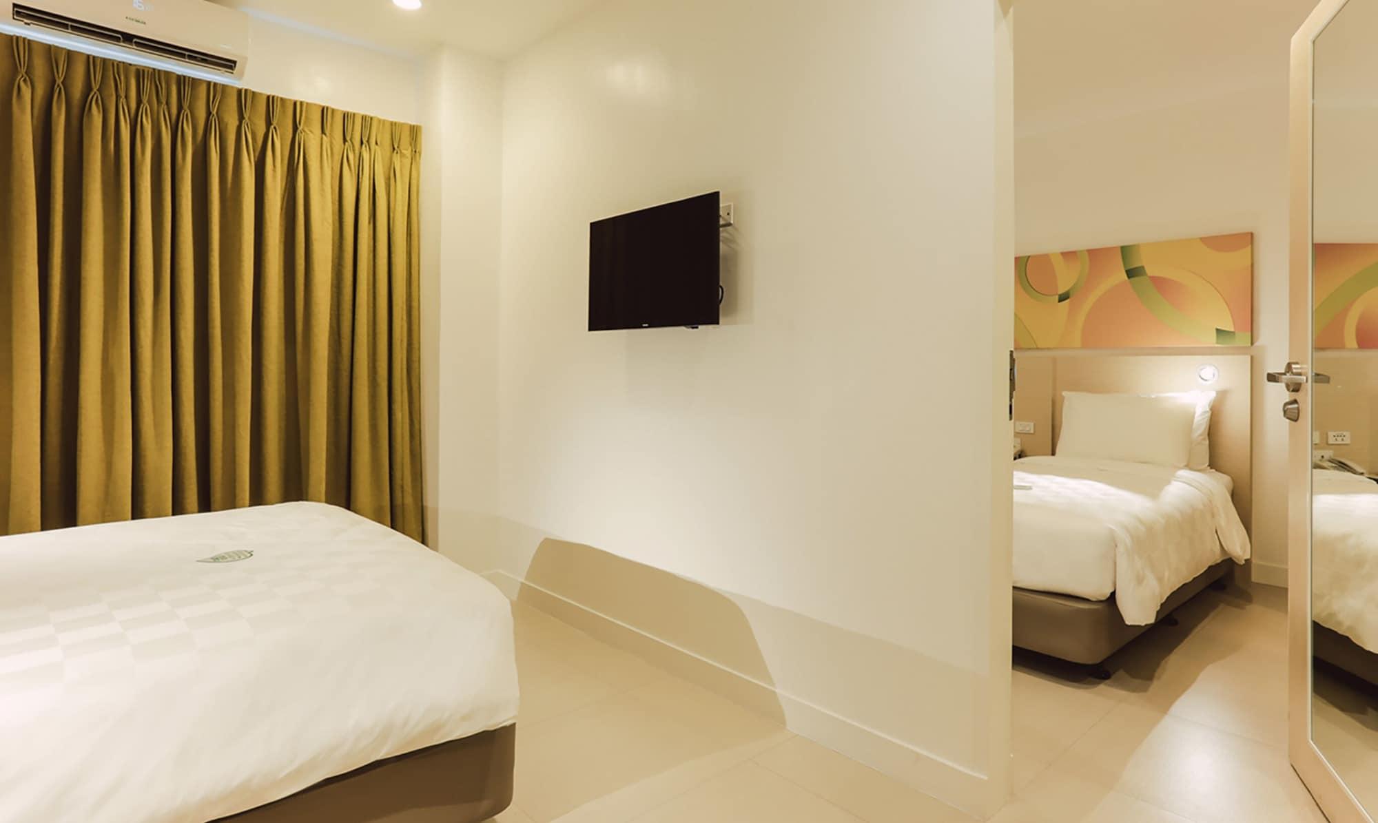 Go Hotels Manila Airport Road Paranaque City Екстер'єр фото