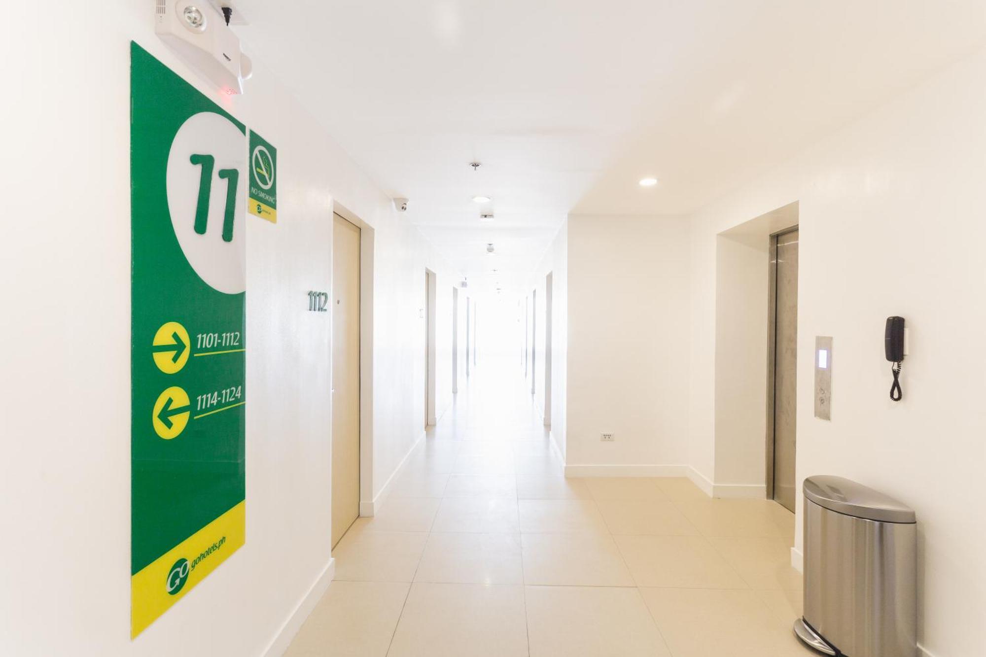 Go Hotels Manila Airport Road Paranaque City Екстер'єр фото