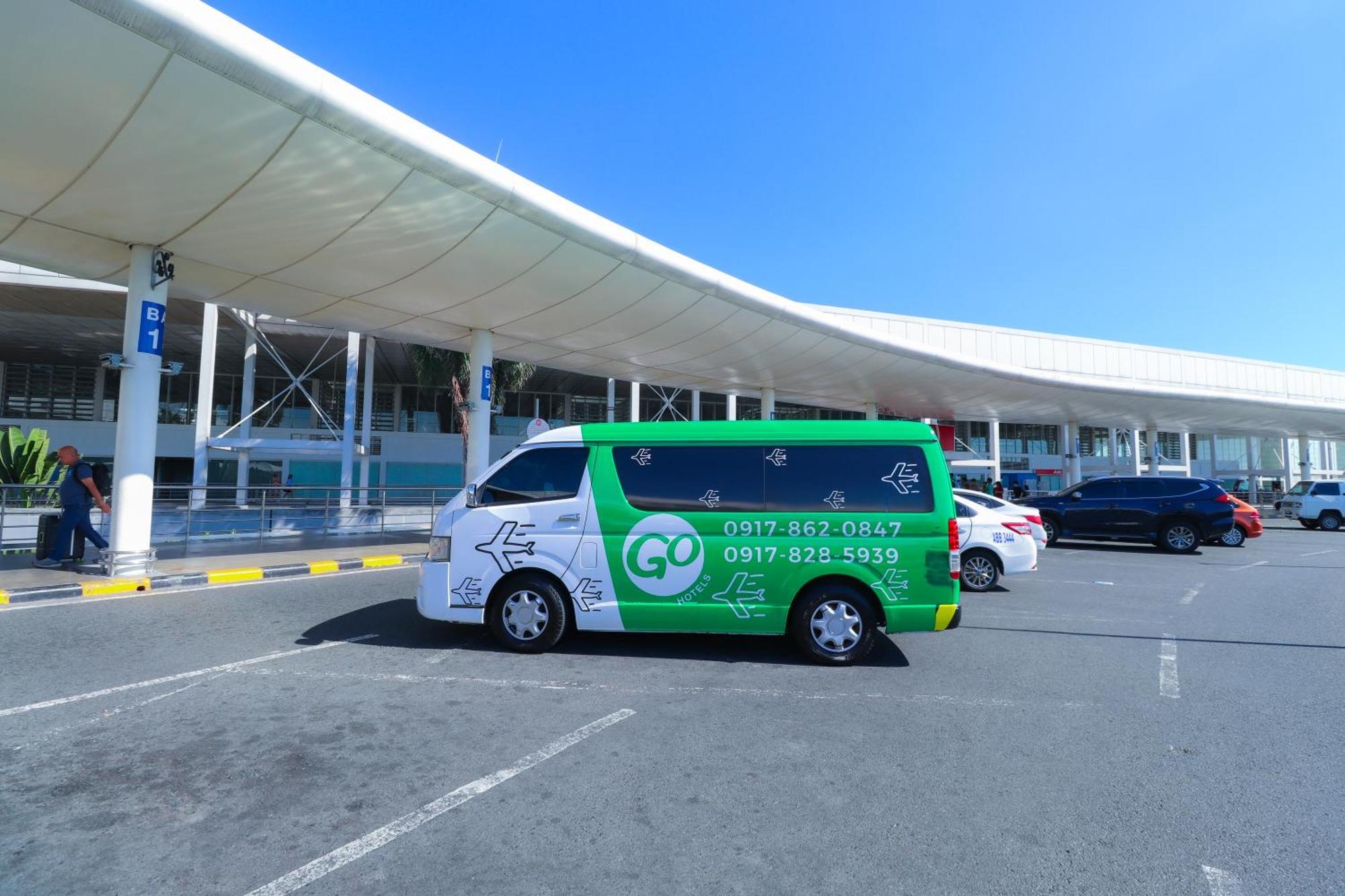 Go Hotels Manila Airport Road Paranaque City Екстер'єр фото